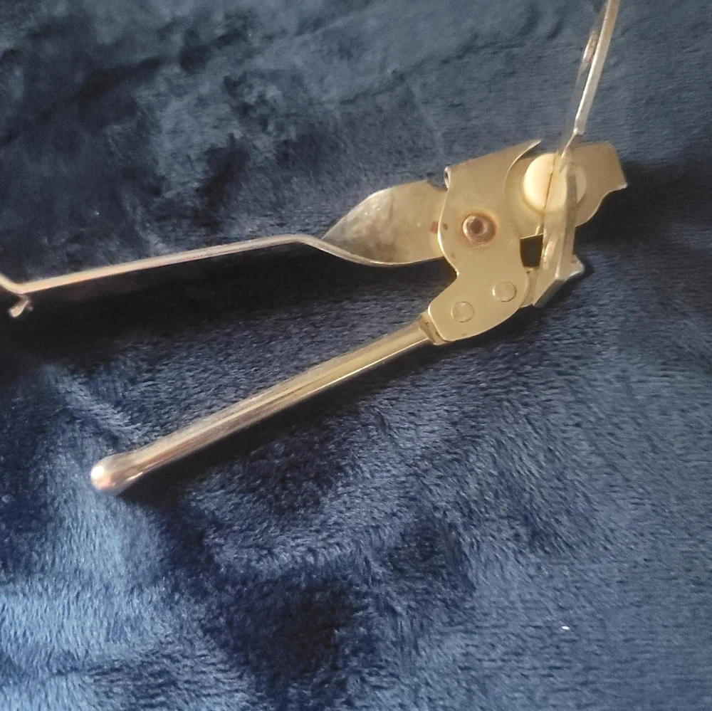 Gold Metal Can Opener # 884 EKCO